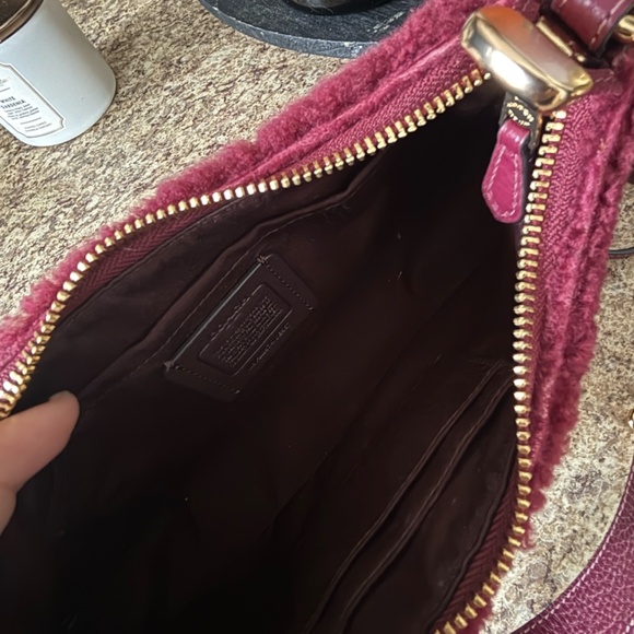 Rare Coach Teri Shearling in Black Cherry - Picture 5 of 5